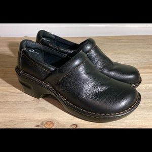 BOC Black Leather Clogs Sz 8M